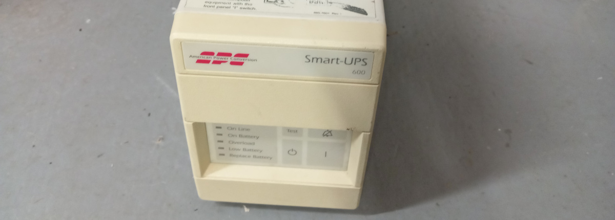 APC Smart-UPS 600